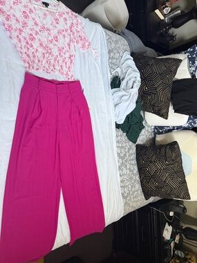 J for Justify High-Waist Wide-Leg Pants in Fuchsia